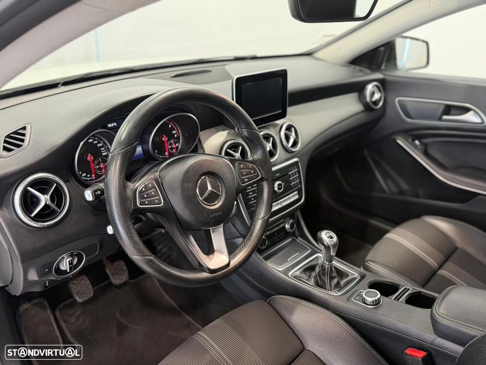 Mercedes-Benz CLA 200 d Urban - 6
