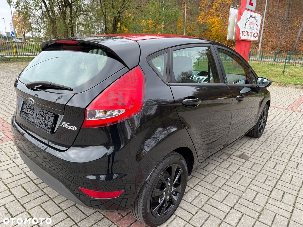 Ford Fiesta 1.25 Champions Edition - 11