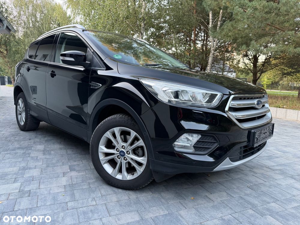 Ford Kuga 1.5 EcoBoost 2x4 Titanium - 1