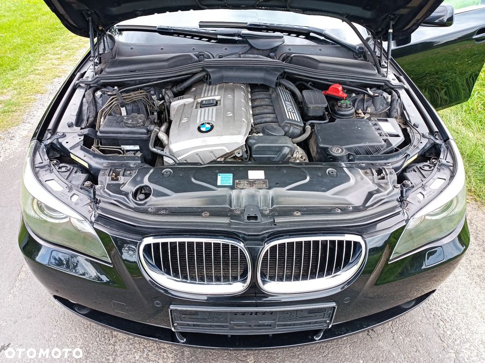 BMW Seria 5 523i - 20
