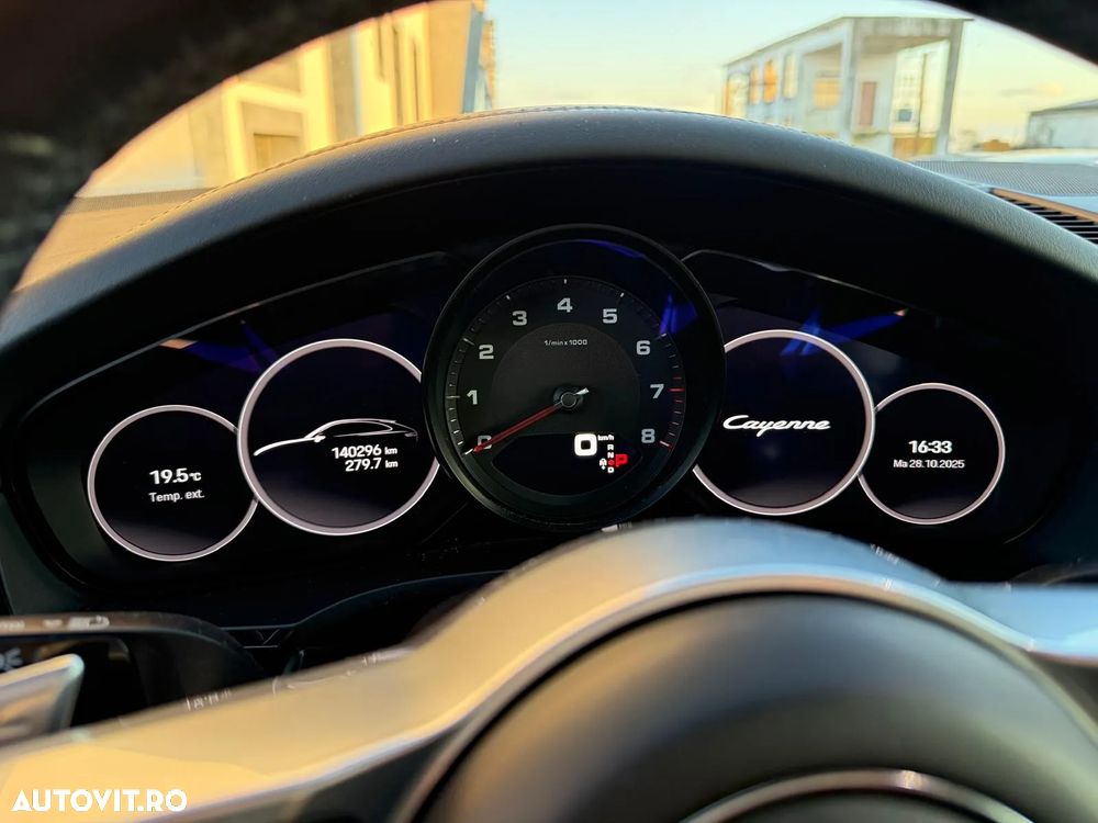 Porsche Cayenne Standard - 10