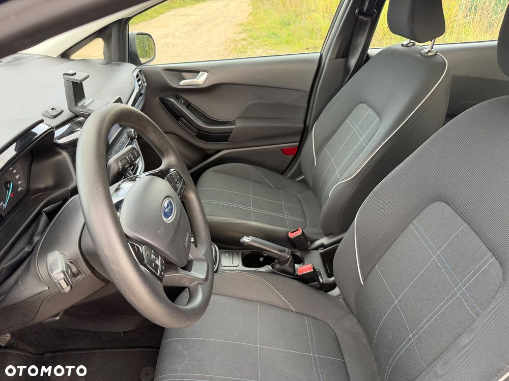 Ford Fiesta - 22
