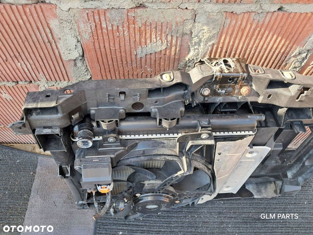 peugeot 2008 208 1.4 1.2 vti hdi pas przedni chłodnica wody wentylator - 6