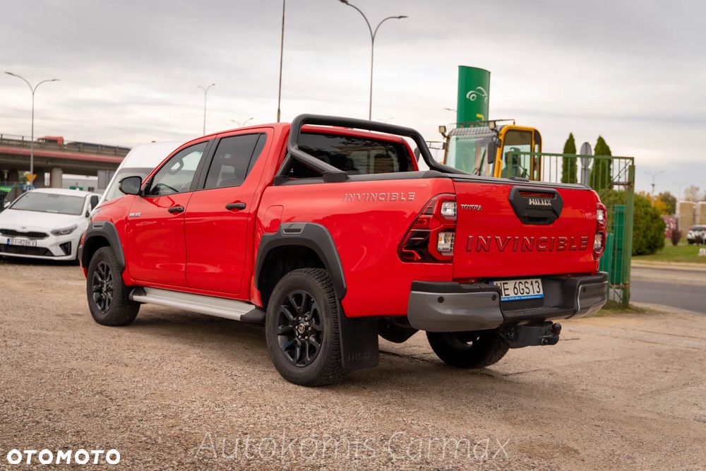 Toyota Hilux 2.8 D-4D mHEV Double Cab Invincible 4x4 - 11