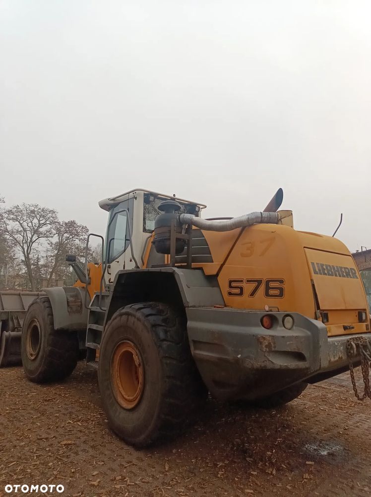 Liebherr L576 - 4