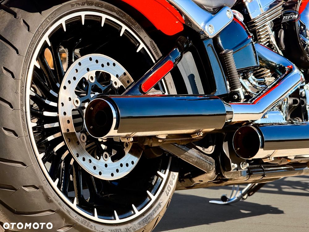 Harley-Davidson FXSB Breakout - 33