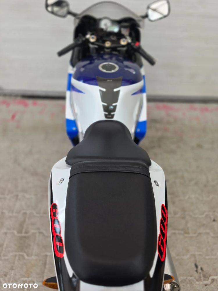 Suzuki GSX-R - 28