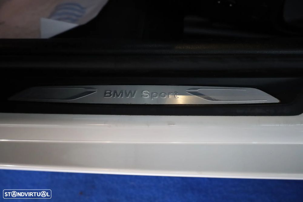 BMW 318 d Aut. Sport Line - 15