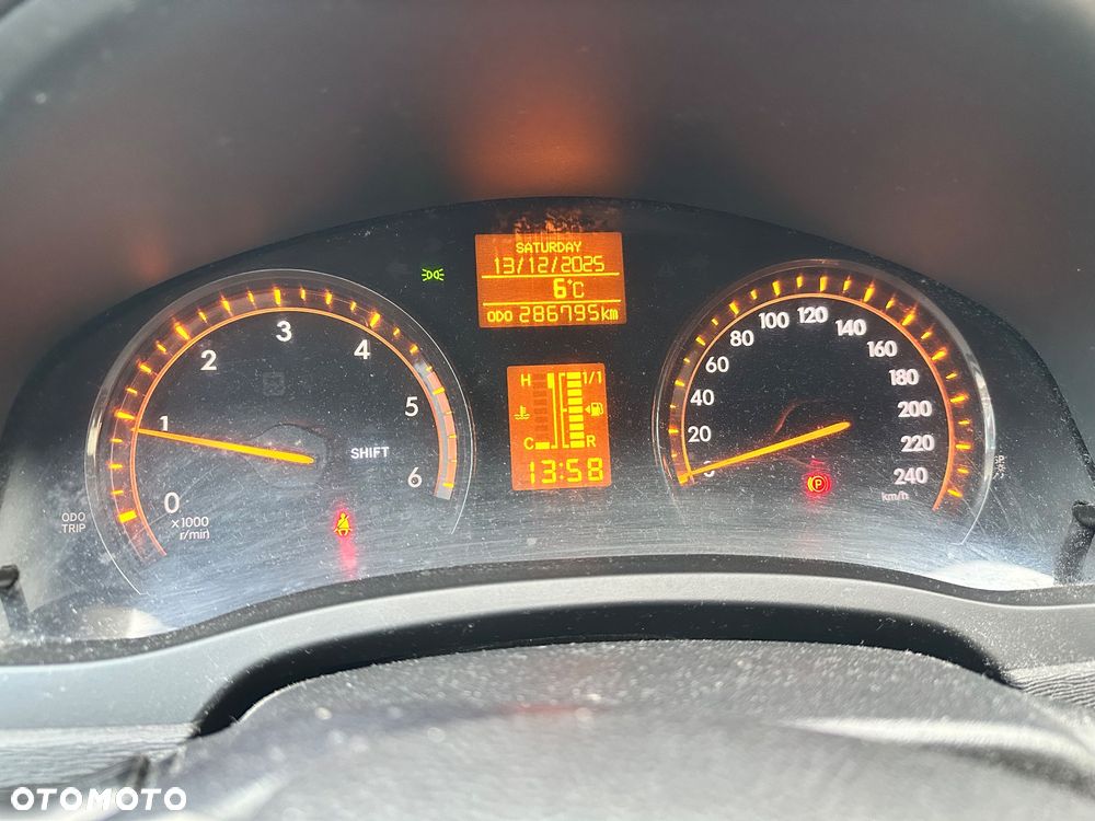 Toyota Avensis 2.0 D-4D 2010 - 3