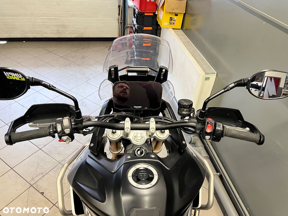 Triumph Tiger - 16