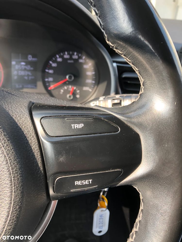 Kia Rio 1.4 crdi L - 10