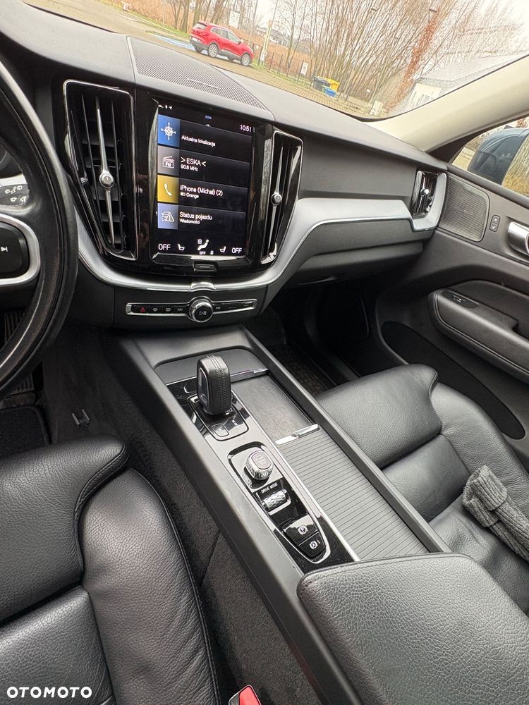 Volvo XC 60 B5 B Momentum Pro - 11