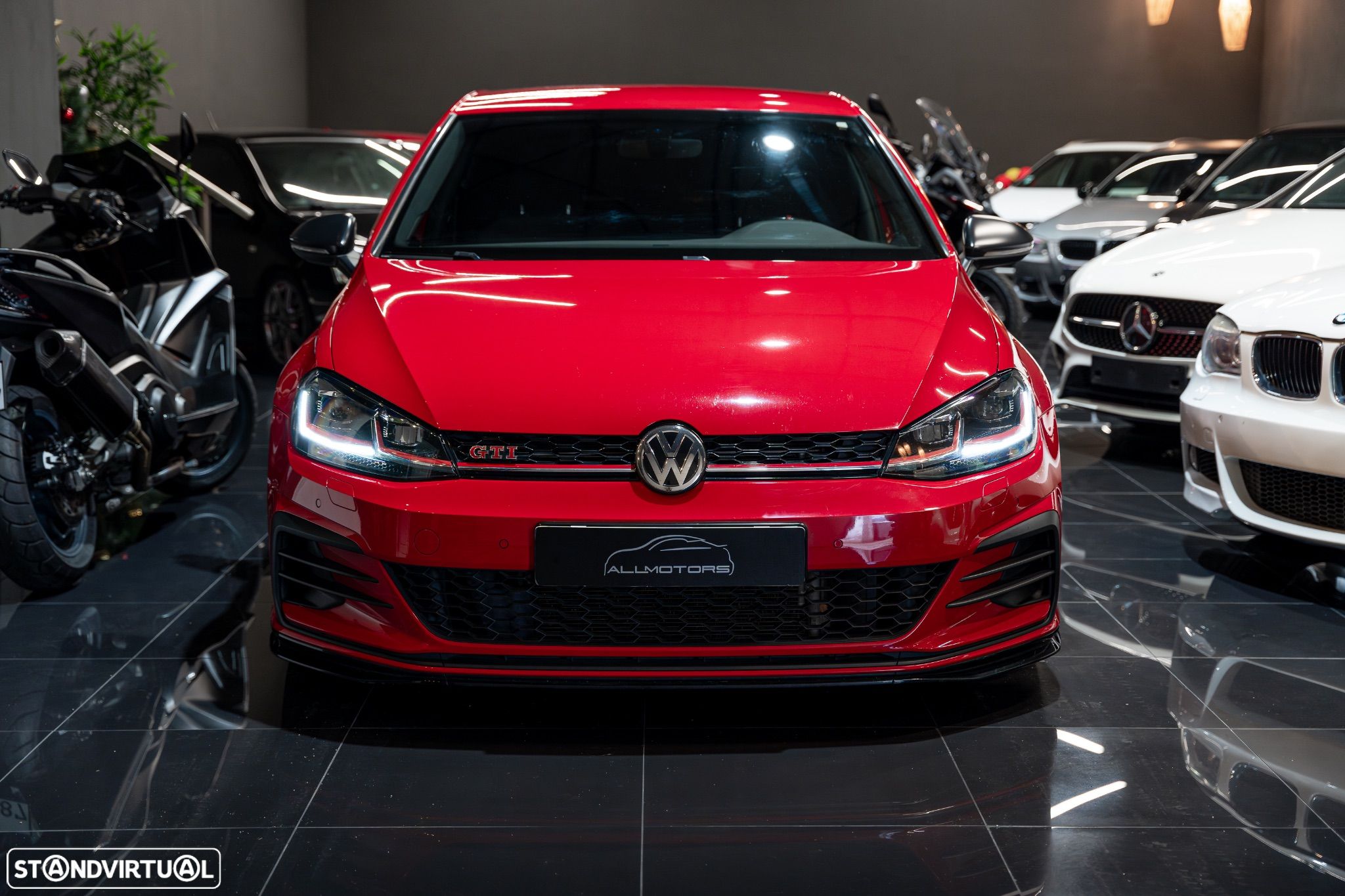 VW Golf 2.0 TSI GTi TCR DSG - 1