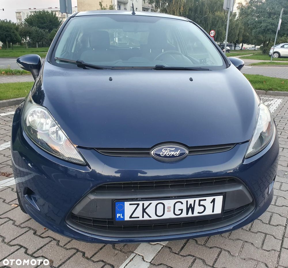 Ford Fiesta 2012 photo 2