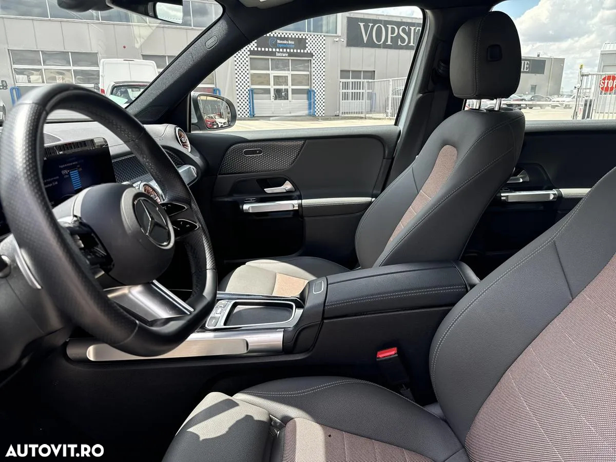 Mercedes-Benz EQB 250+ - 11