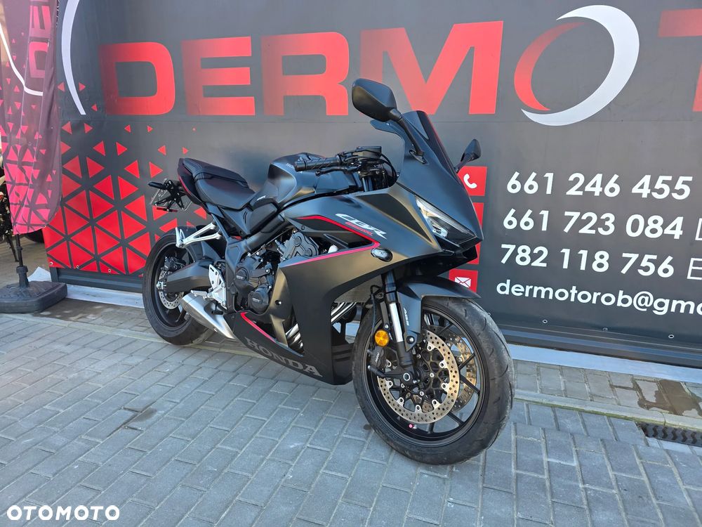 Honda CBR - 32