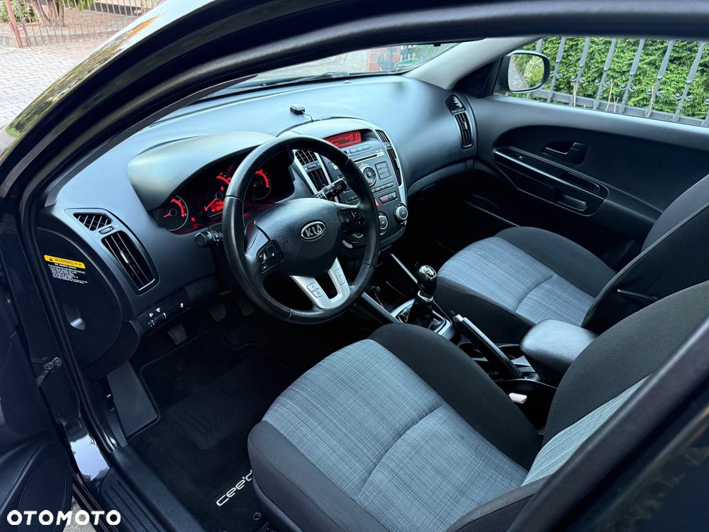 Kia Ceed 1.6 CVVT ISG Vision - 6