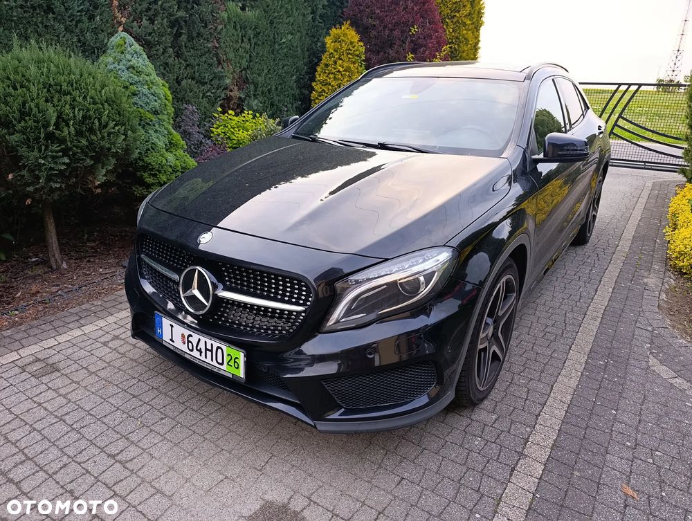 Mercedes-Benz GLA 250 AMG Line - 5