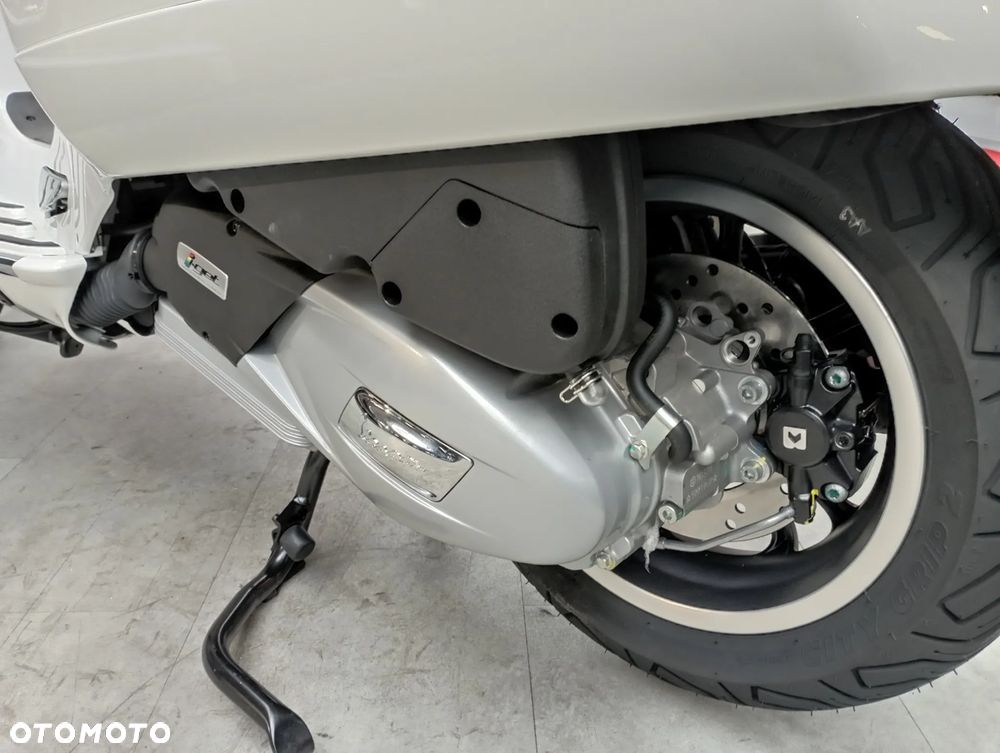 Vespa GTS - 15
