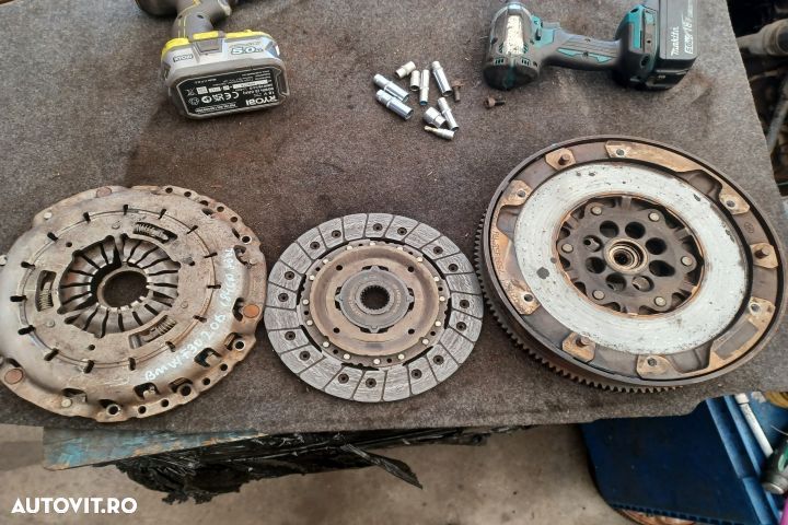 KIT AMBREIAJ 2.0D 184CP 124058910 323078710 7594958 MX1253 BMW Seria - 1
