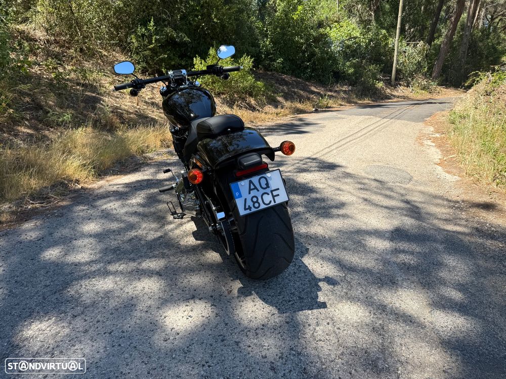 Harley-Davidson Breakout 114 - 17