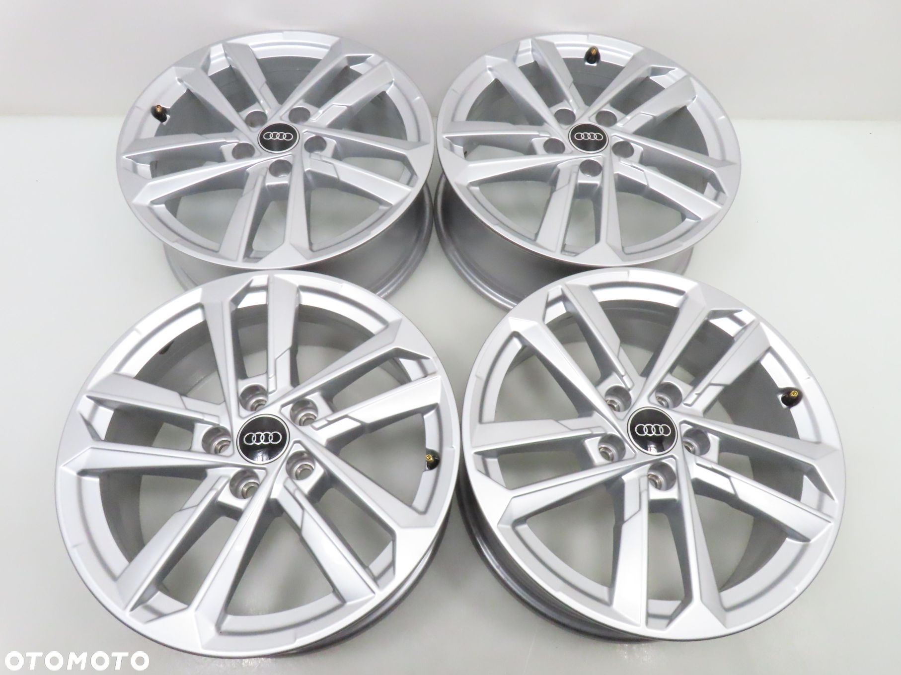 Alufelgi 17'' Audi A3 S3 8Y0601025L 5x112 ET43 6,5J - 1