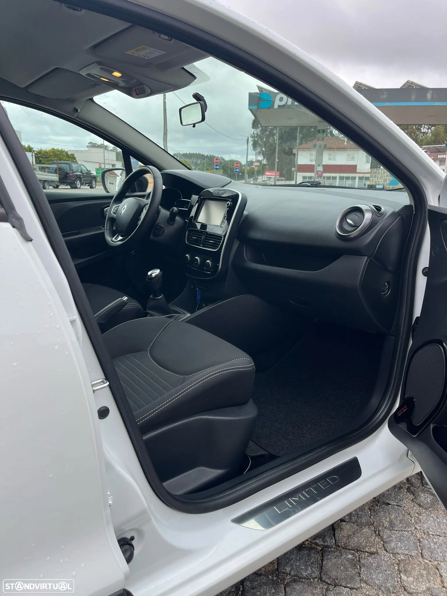 Renault Clio 0.9 TCe Limited Edition - 8