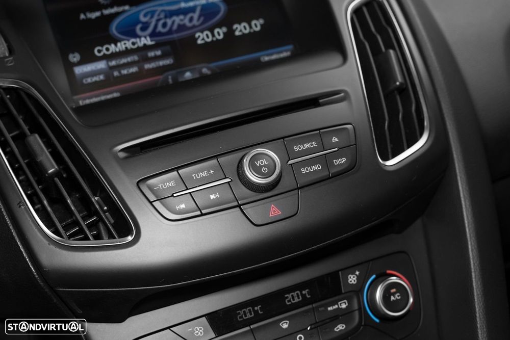 Ford Focus SW 1.5 TDCi Titanium - 21