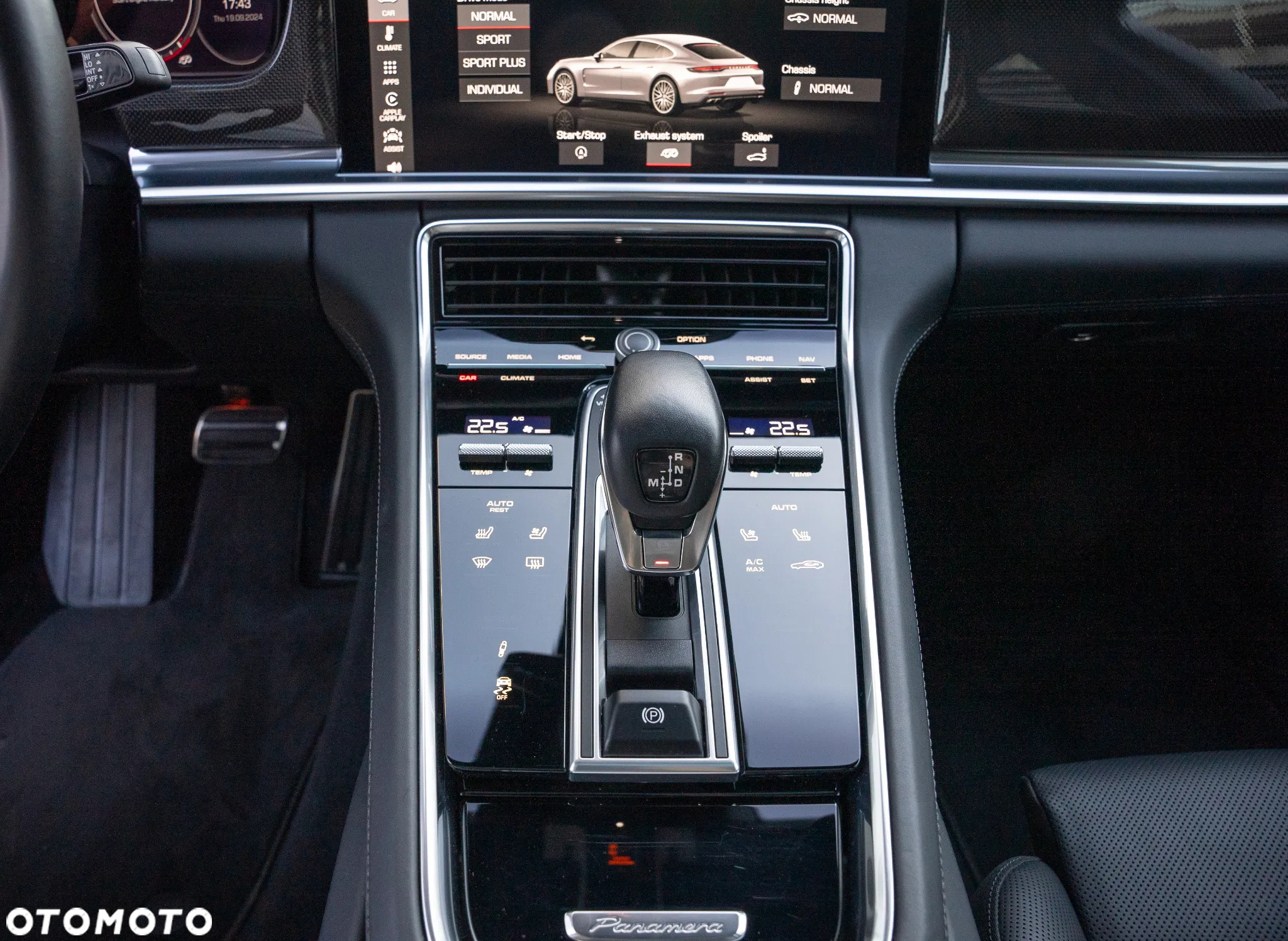 Porsche Panamera GTS - 24