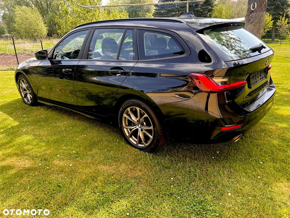 BMW Seria 3 318i Luxury Line sport - 3