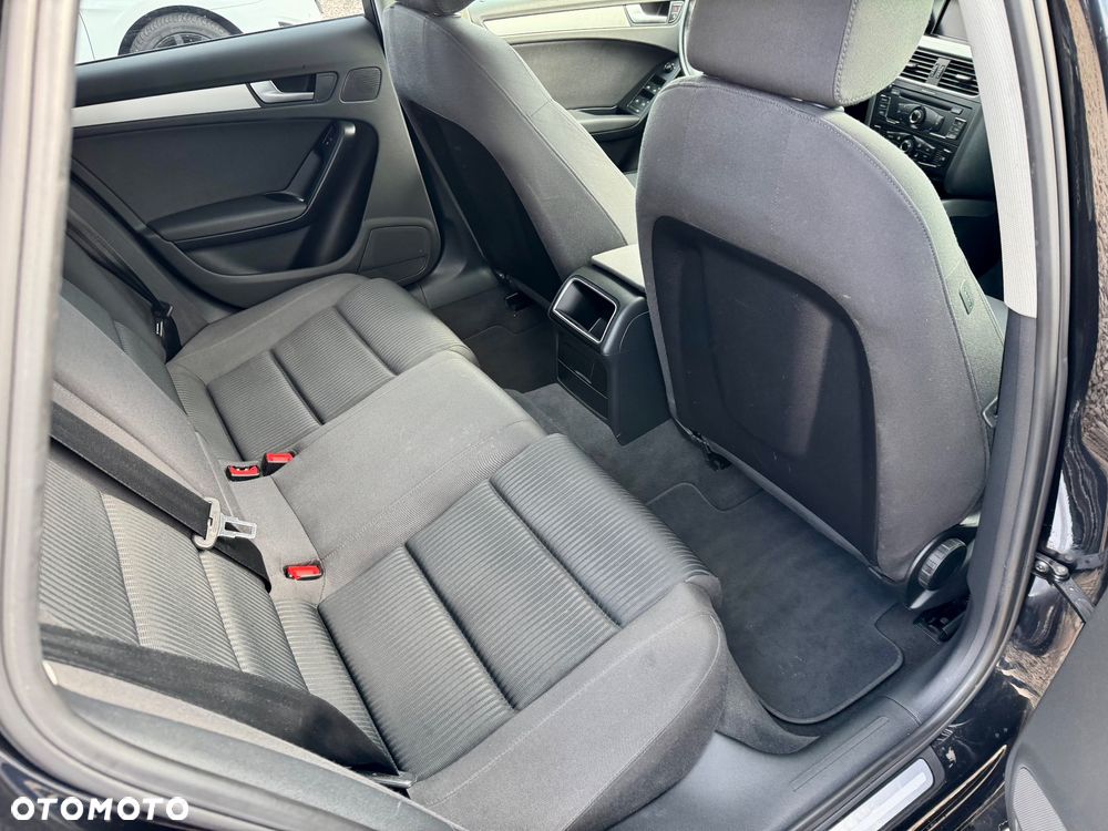 Audi A4 Avant - 11
