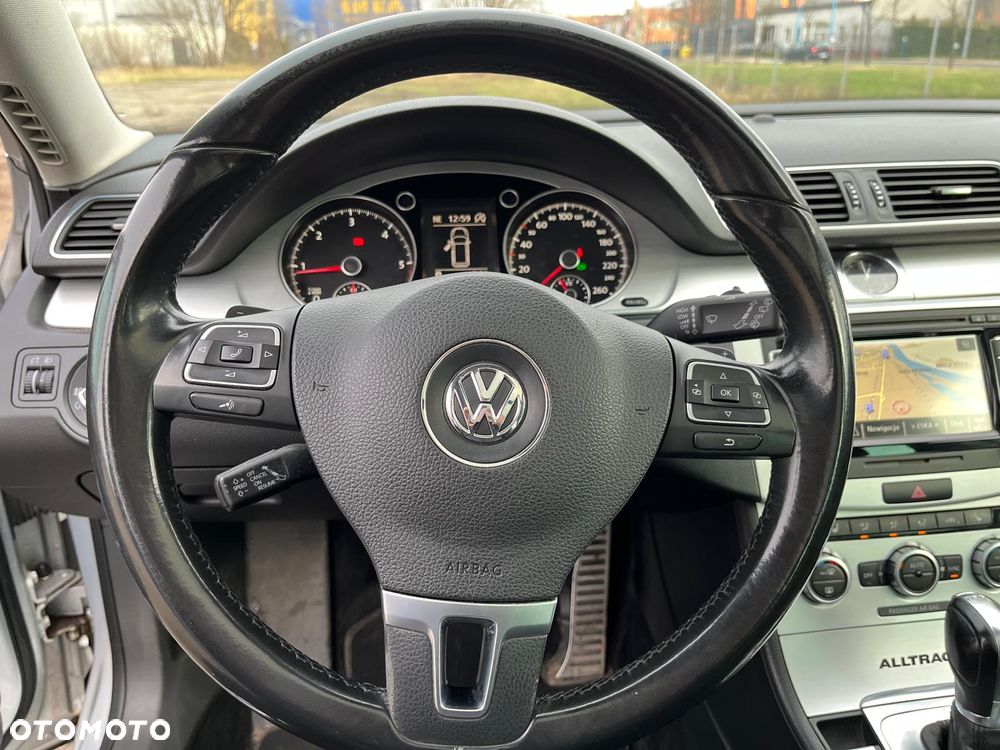 Volkswagen Passat Alltrack 2.0 TDI 4Mot DSG - 25