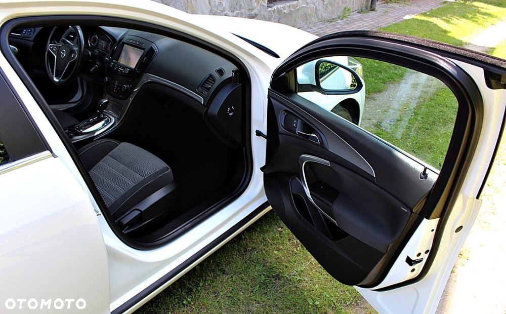 Opel Insignia - 16