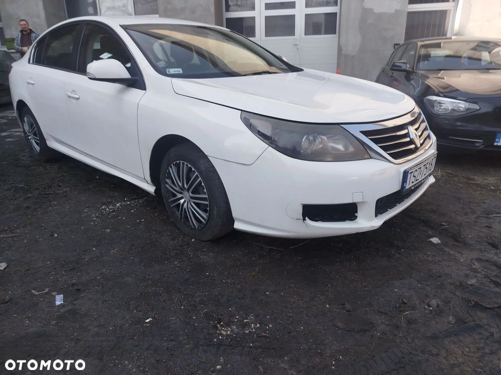 Renault Latitude 2.0 Expression Etanol - 4