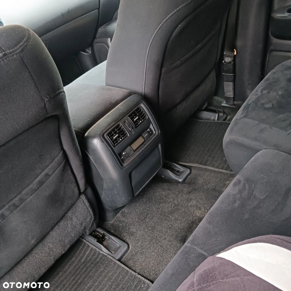 Nissan Pathfinder - 13