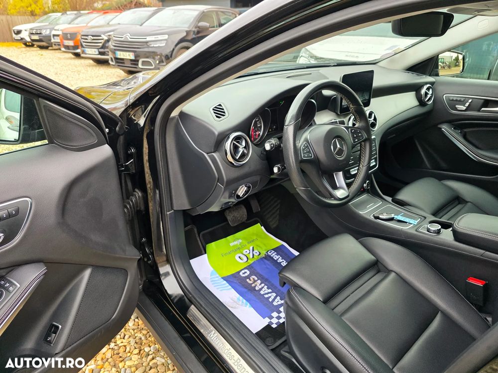 Mercedes-Benz GLA 200 7G-DCT AMG Line - 24