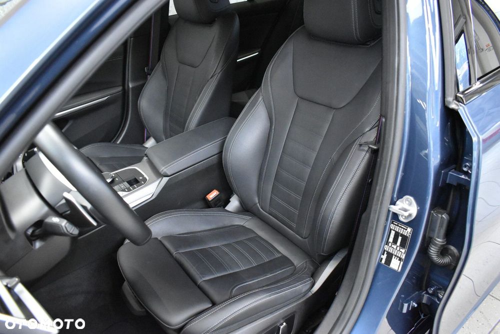 BMW Seria 3 - 12