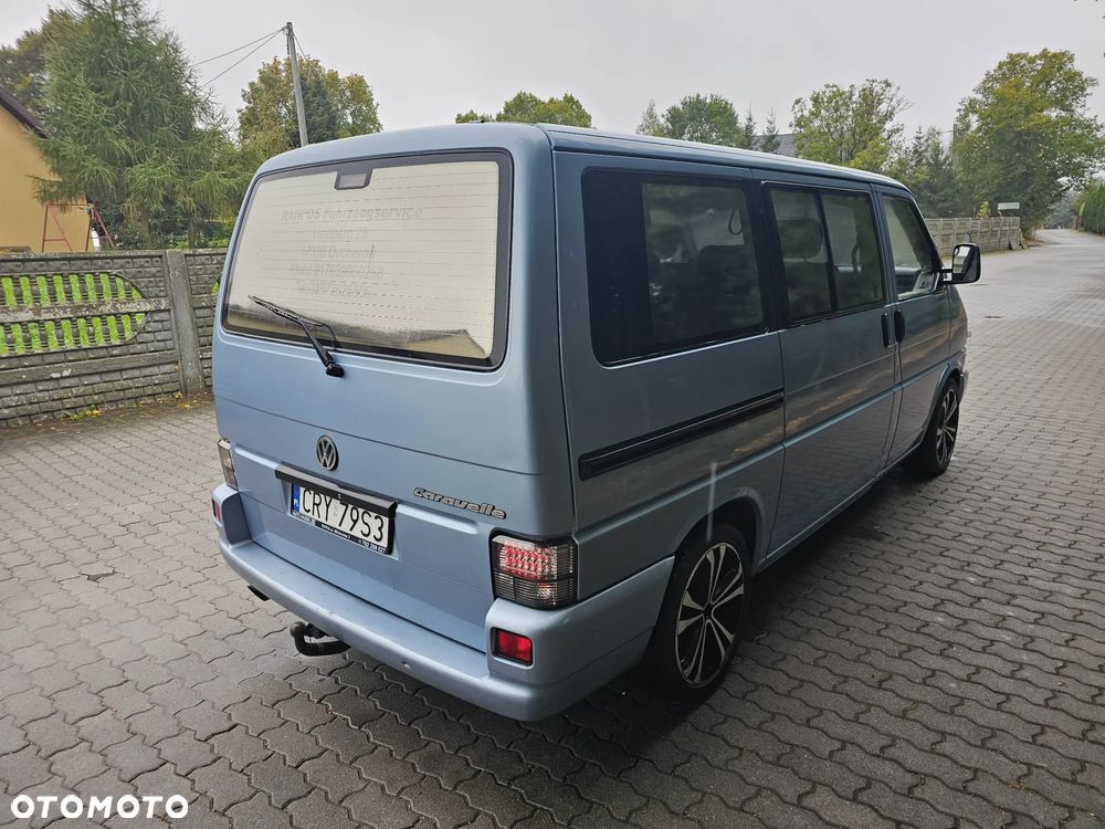Volkswagen Caravelle - 4