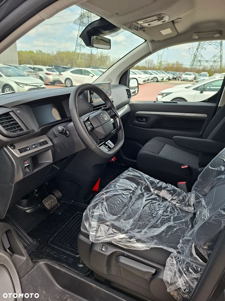 Toyota Proace - 10
