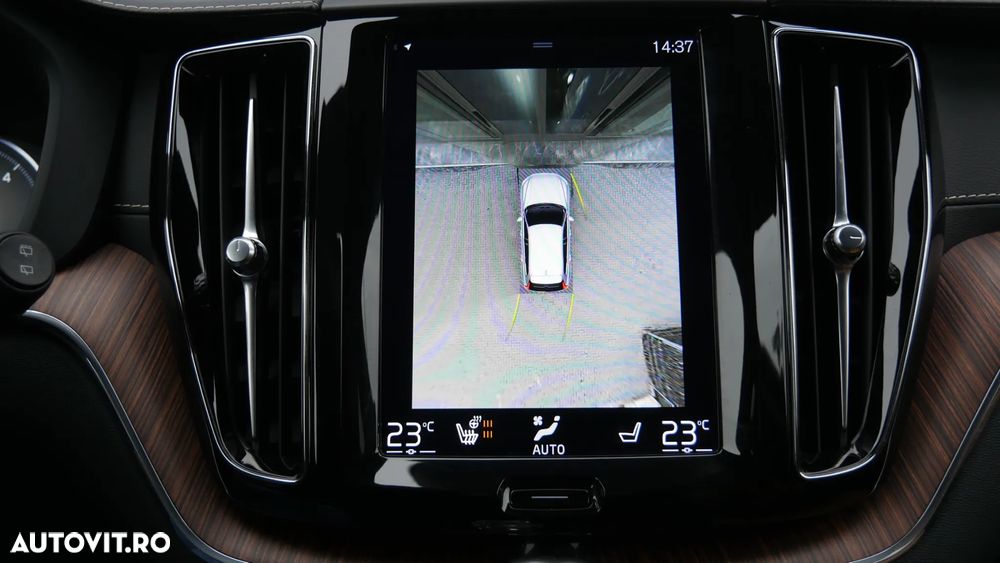 Volvo XC 60 B4 D AWD Geartronic Inscription - 4