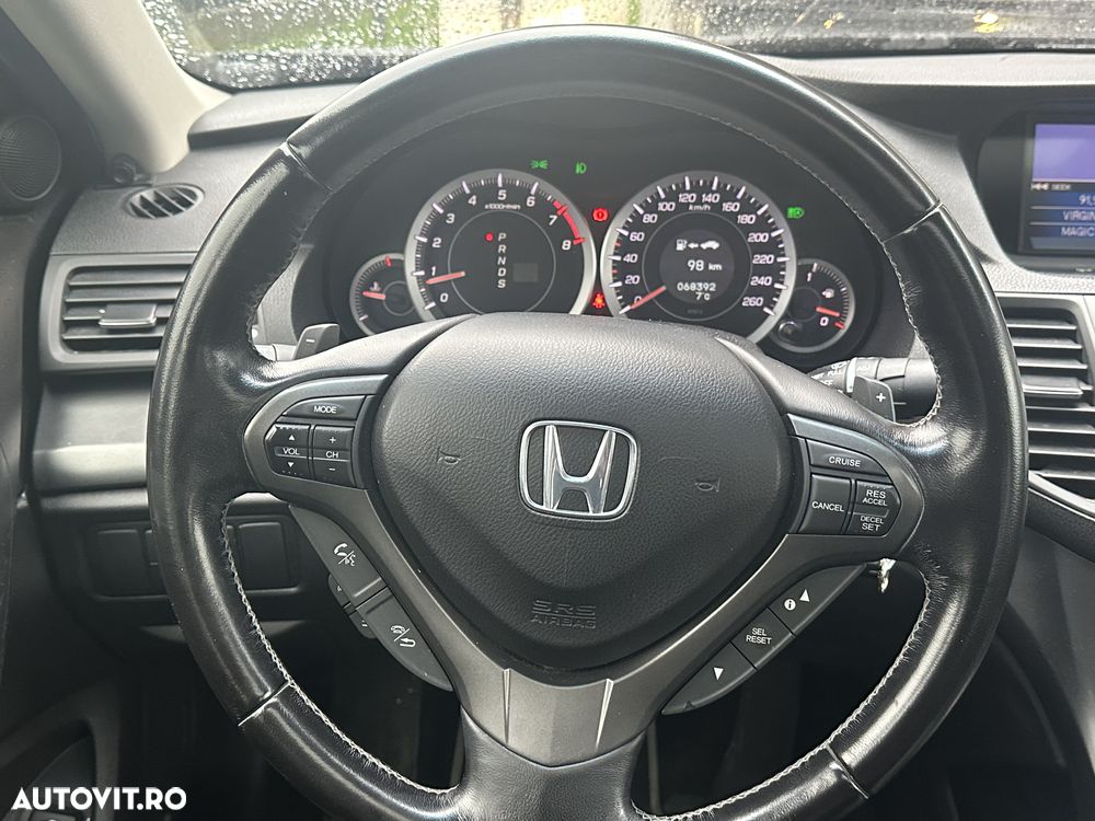 Honda Accord 2.0i AT Executive Navi - 8