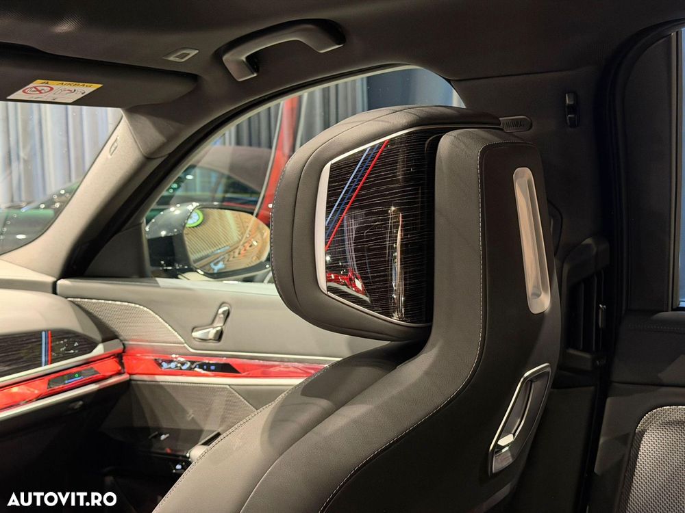BMW Seria 7 740d xDrive MHEV - 29