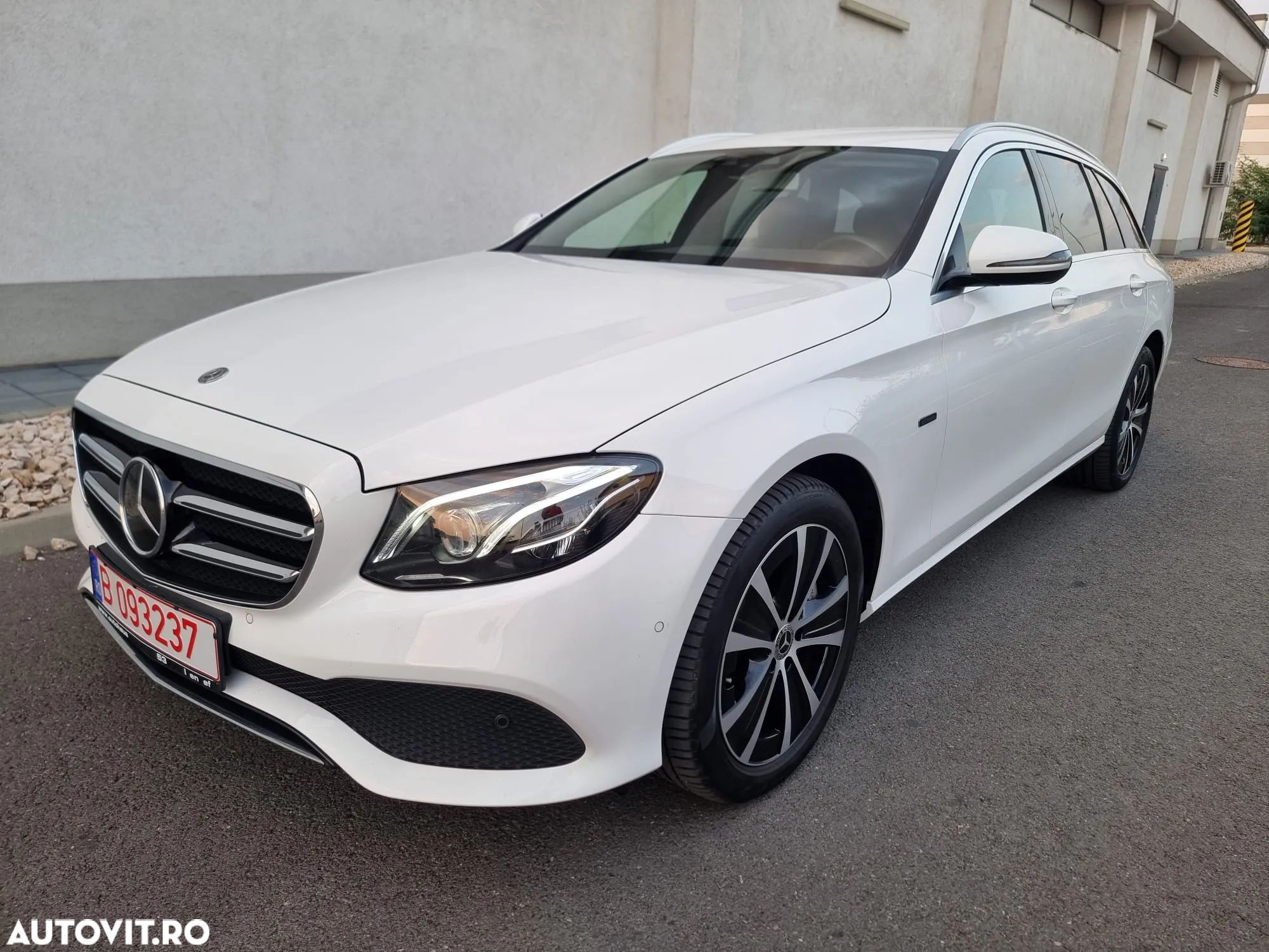 Mercedes-Benz E 300 de T 9G-TRONIC Avantgarde - 1