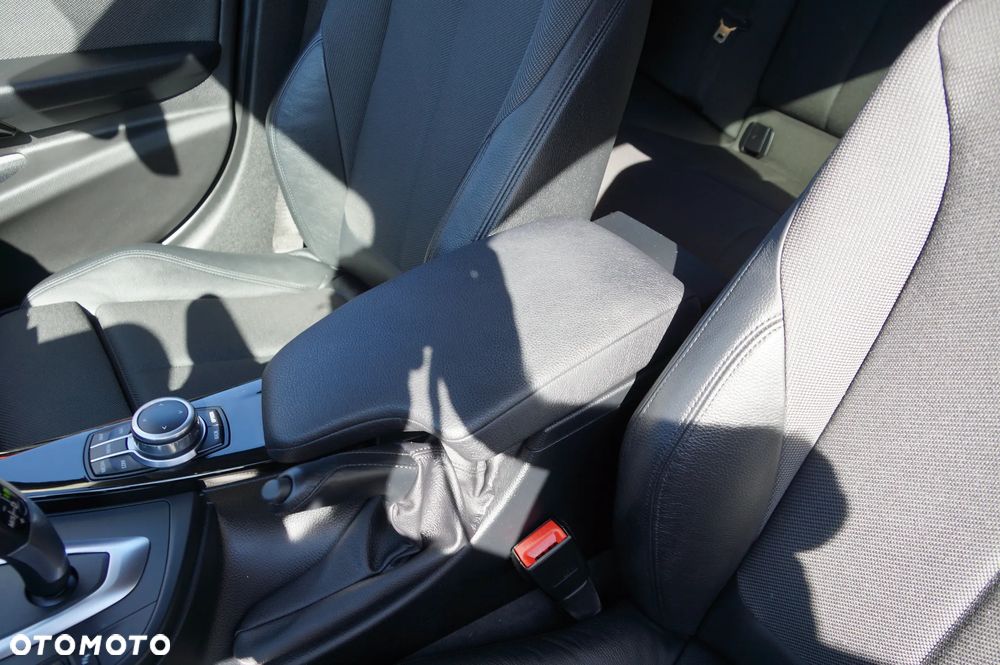 BMW Seria 3 - 25