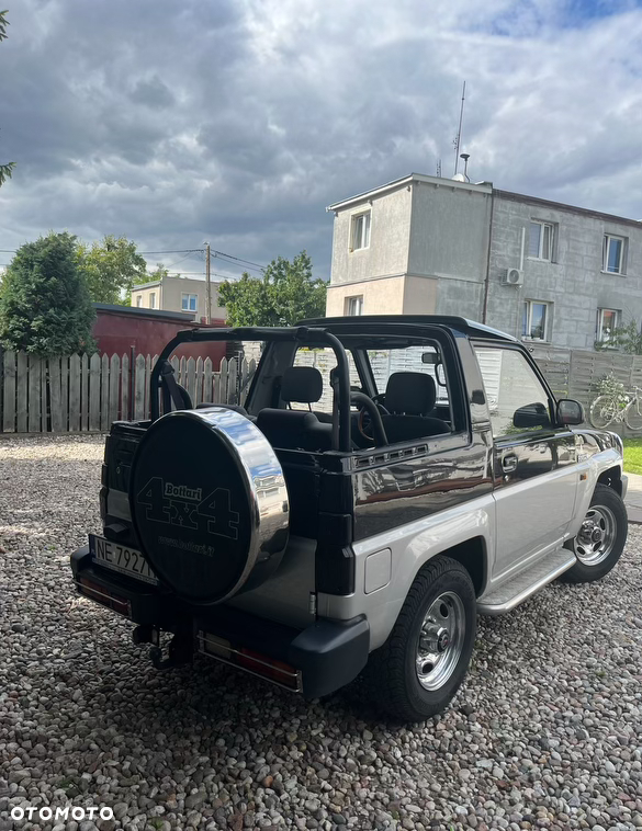 Daihatsu Feroza - 9