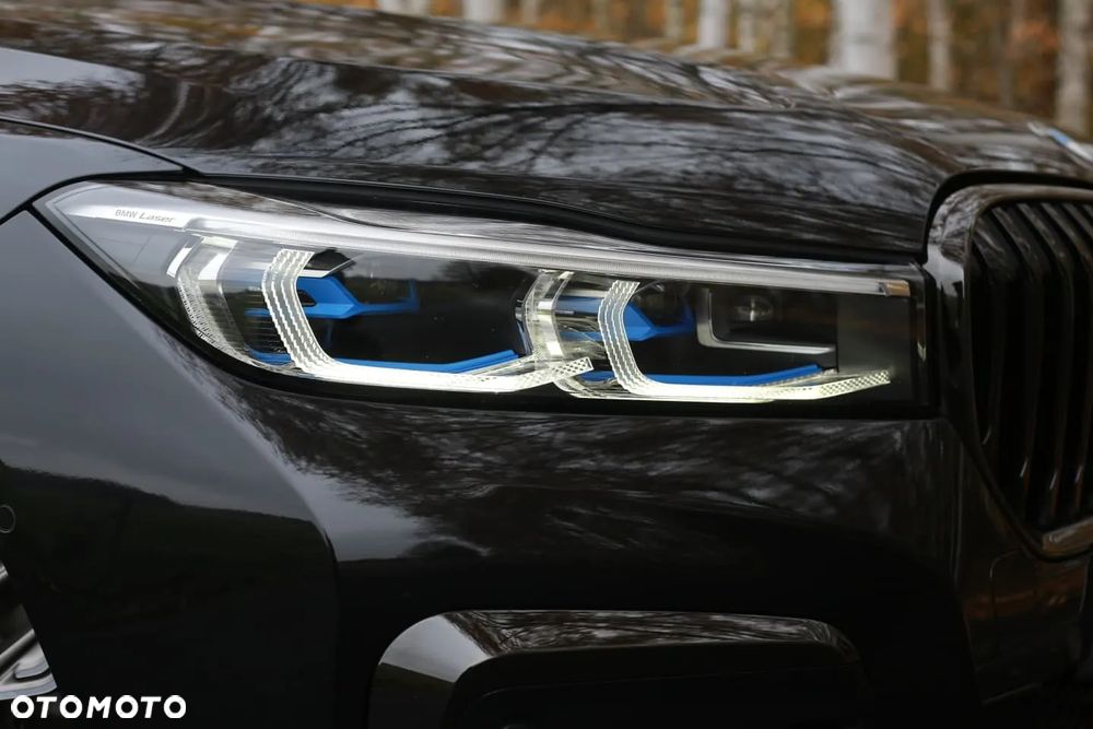 BMW Seria 7 M760Li xDrive - 8