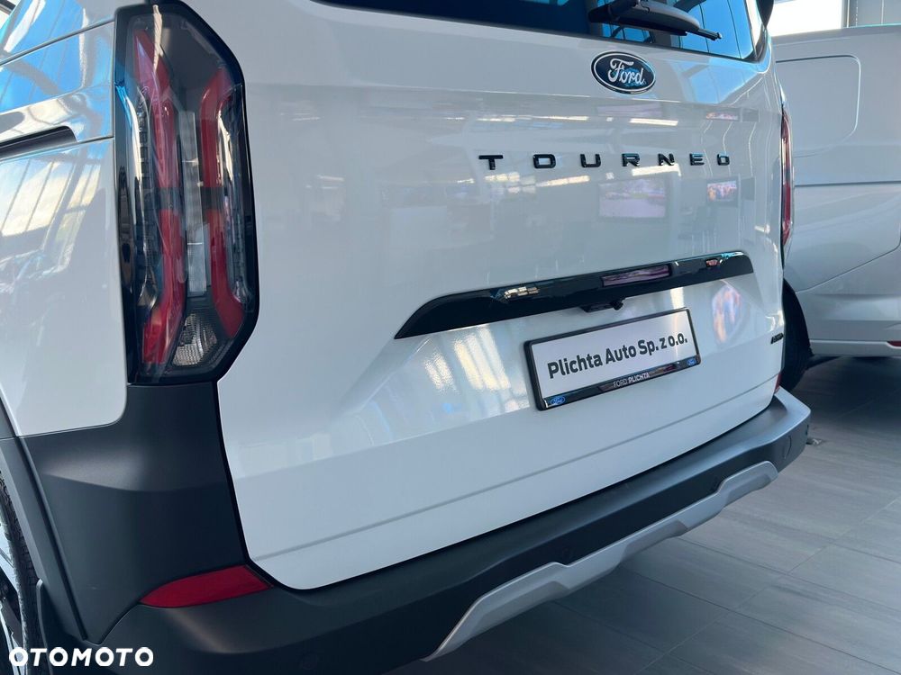 Ford Tourneo Custom - 9