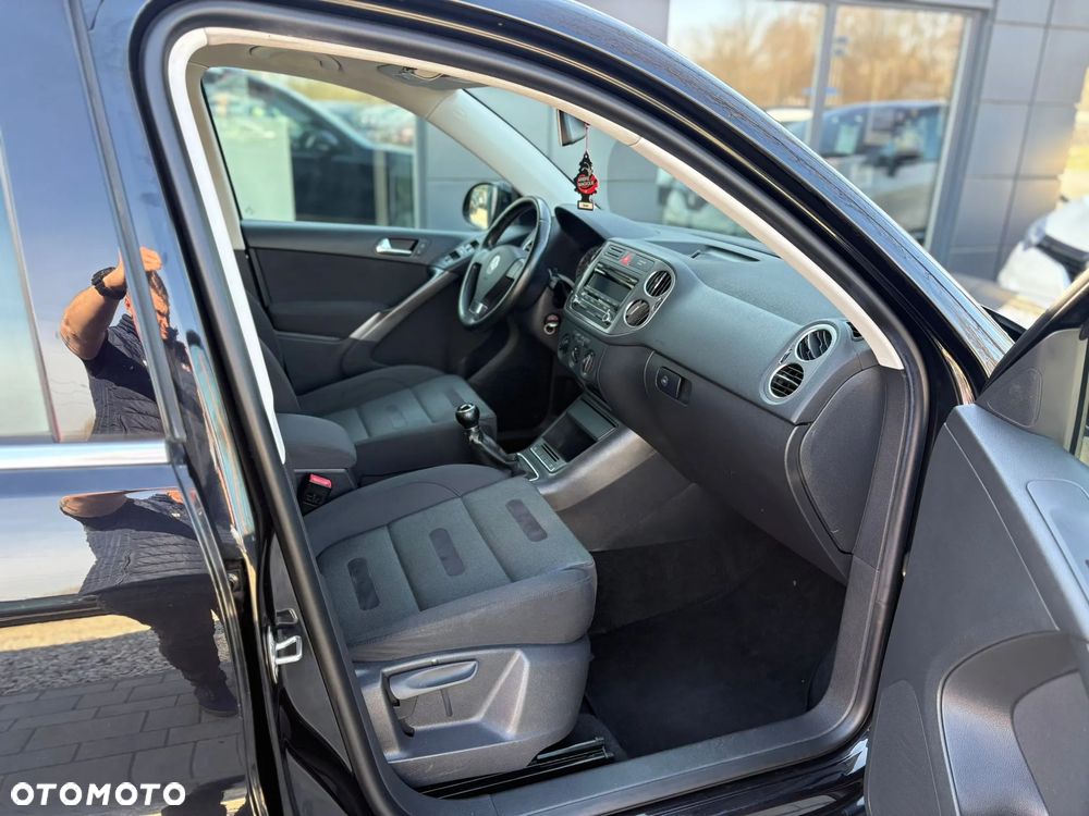 Volkswagen Tiguan - 9