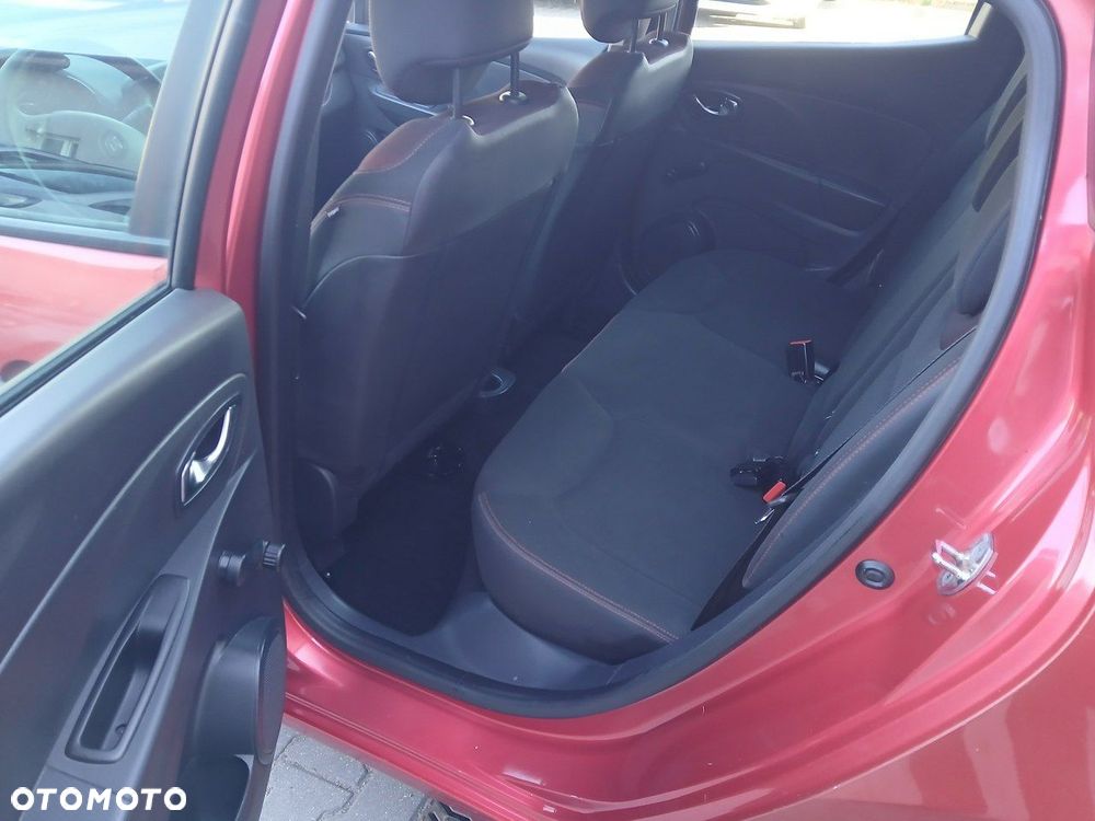 Renault Clio 1.2 16V Alize - 10