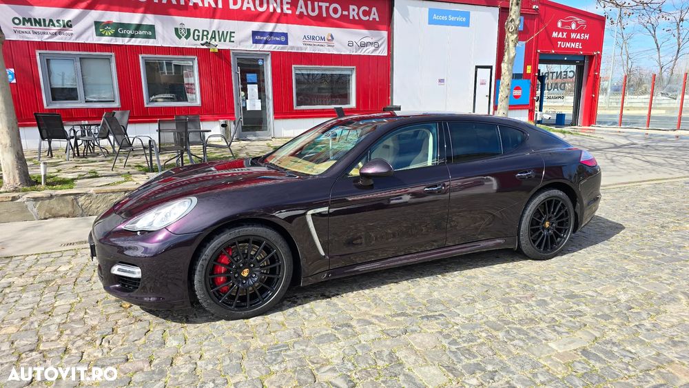 Porsche Panamera Turbo PDK - 1